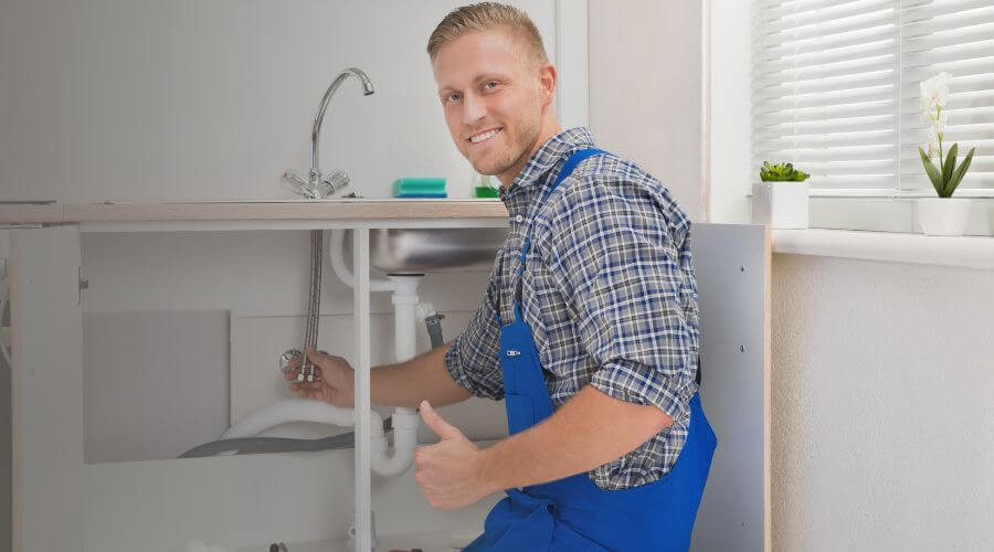 Local water heater installation in Adel, IA
